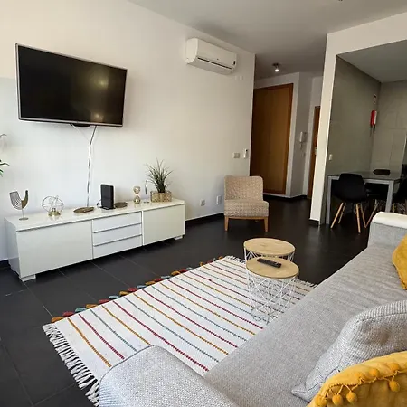 Blue Wave Apartment *