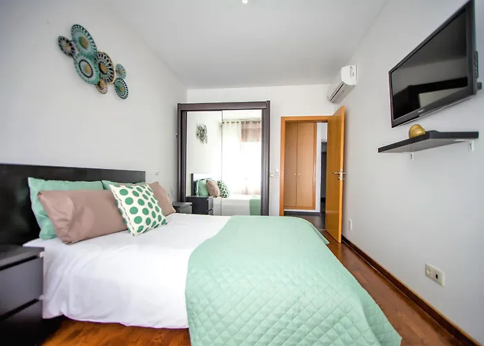 Blue Wave Apartment *