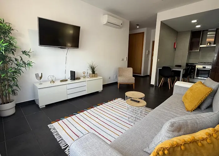 Blue Wave Apartment *