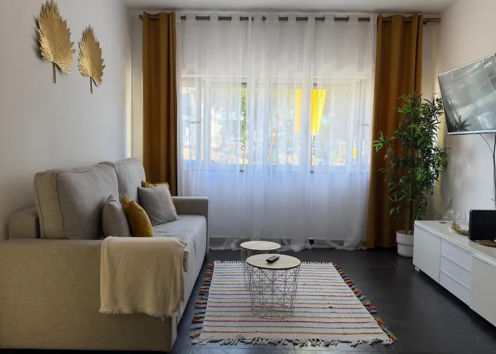 Apartment Blue Wave *